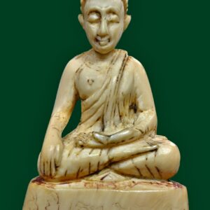 พระพุทธงาแกะ ขนาดบูชา เก่าได้อายุ 50-60ปี ลงชาดแดง(โดนล้าง)