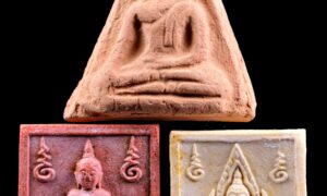 ชุด3 องค์ หลวงพ่อฤาษีลิงดำ วัดท่าซุง -พระหางหมาก พิมพ์พระเนตรจุด + พระคำข้าวรุ่น 2 พิมพ์พระบาทขีด และพระนางพญาเนื้อดิน