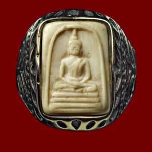 แหวนทำพิเศษ หัวแหวนพระสมเด็จงาแกะ หลวงพ่อมุ่ย วัดดอนไร่