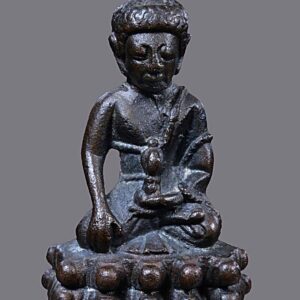 พระกริ่งตรีโลกเชษฐ์ หลวงปู่โต๊ะ วัดประดู่ฉิมพลี  เนื้อนวะโลหะ สร้างปี พ.ศ. 2521