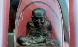 หลวงปู่ทวด ฐานเขียง รุ่นแก้วสารพัดนึก" เนื้อนวโลหะชนวนล้วน