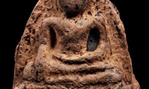 พระหลวงพ่อโต กรุวัดบางกระทิง พิมพ์มารวิชัย  จังหวัดพระนครศรีอยุธยา