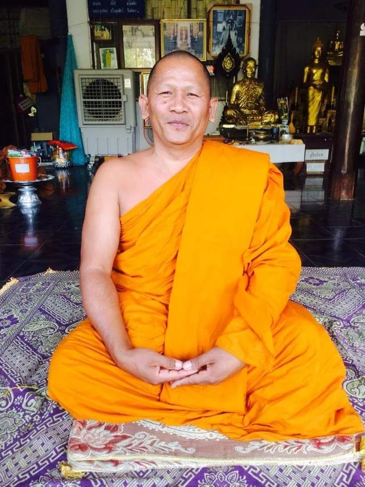 พระขรรค์เทพศาสตราวุธ (งานแกะศิลป์นิยม) พระอาจารย์ทิน วัดชายนา จ.เพชรบุรี สร้างน้อยเพียง 109 เล่ม - Image 3