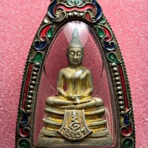 หลวงพ่อโสธร 80ปี กรมตำรวจ เนื้อเงินพ่นทราย(พิมพ์ทรายประกาย) พร้อมเลี่ยมเงิน
