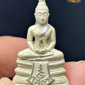 หลวงพ่อโสธร 80ปี กรมตำรวจ เนื้อเงินปัดเงา (พิมพ์ทรายนวล)